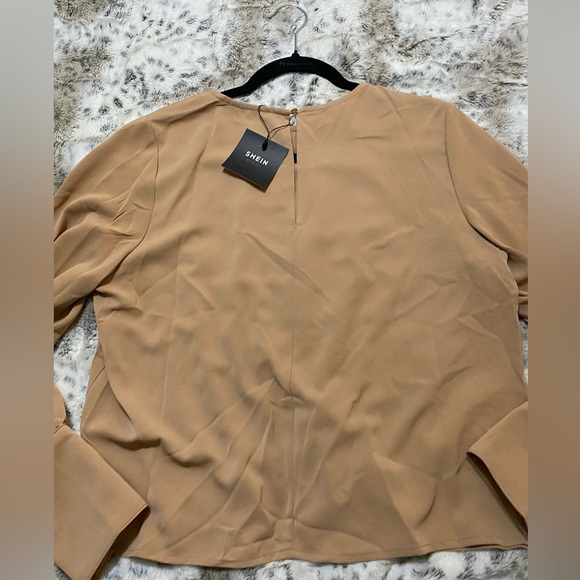 ⭐️SHEIN | NWT Long sleeve dressy top | Size Large - Picture 3 of 9